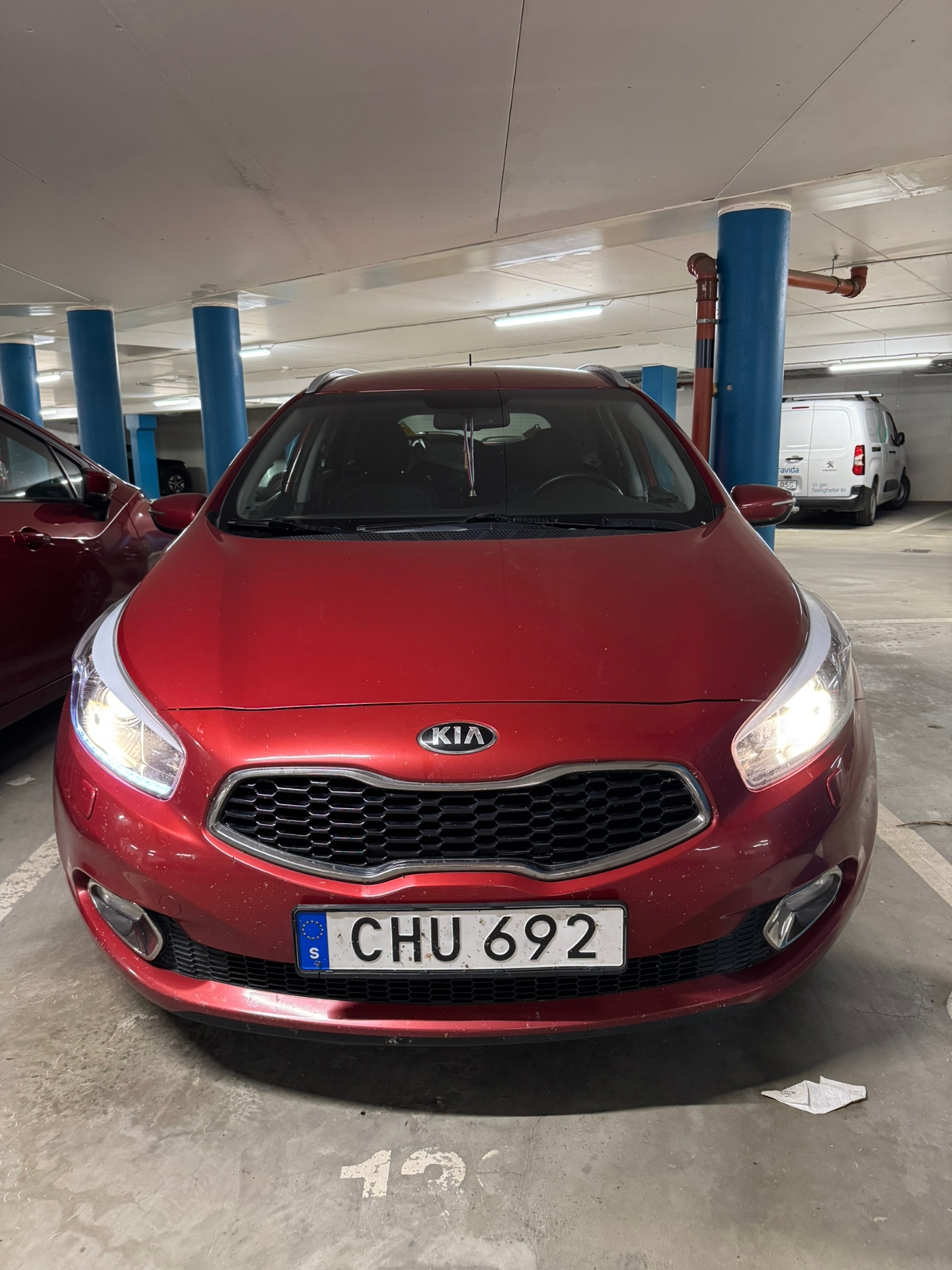 Kia Ceed _sw 1.6 CRDi Manuell 2013, bild 2/10