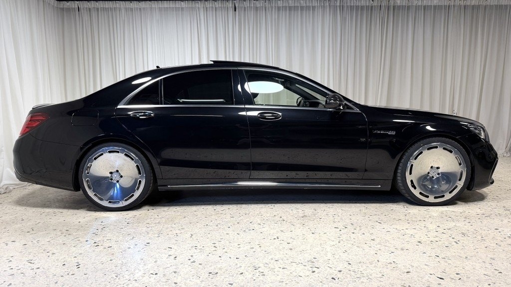 Mercedes-Benz S