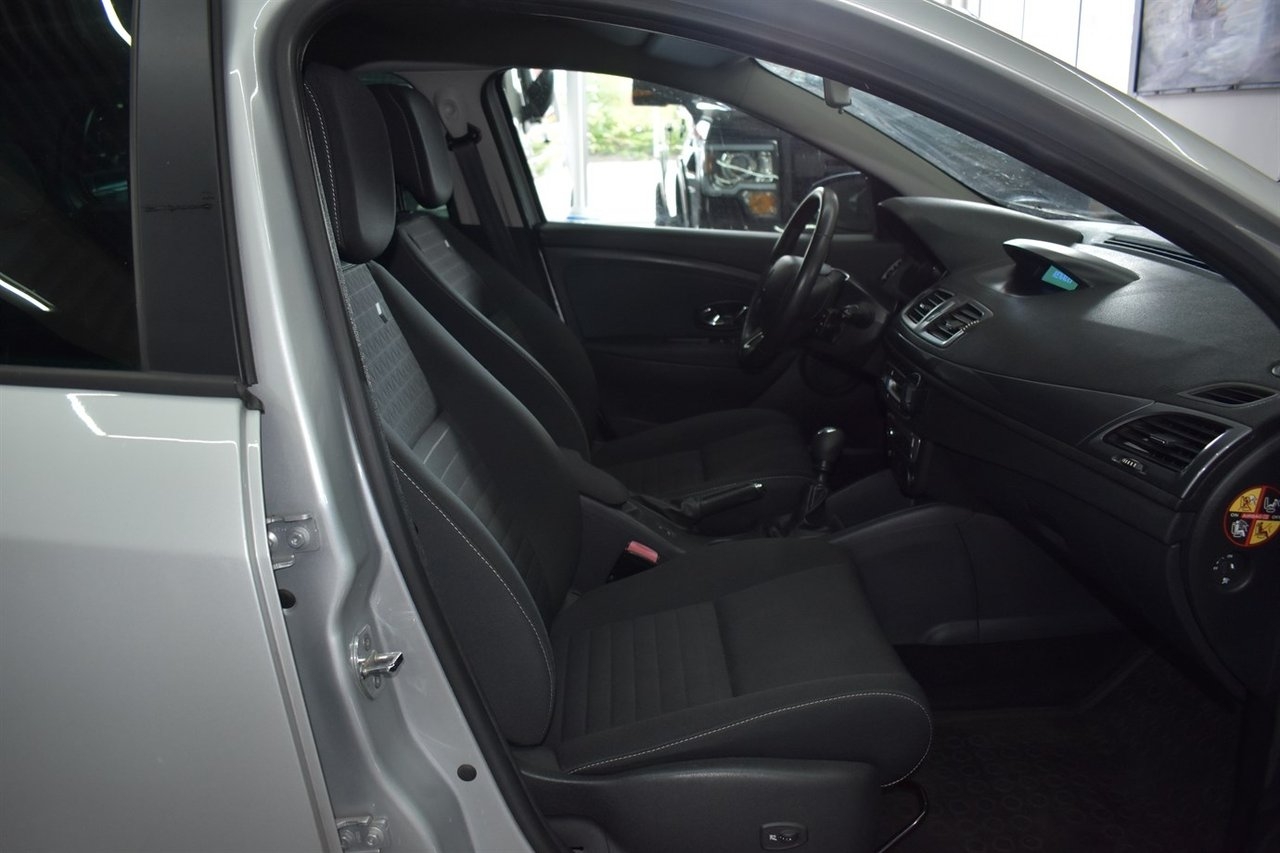 Renault Megane 2015, photo 6/10