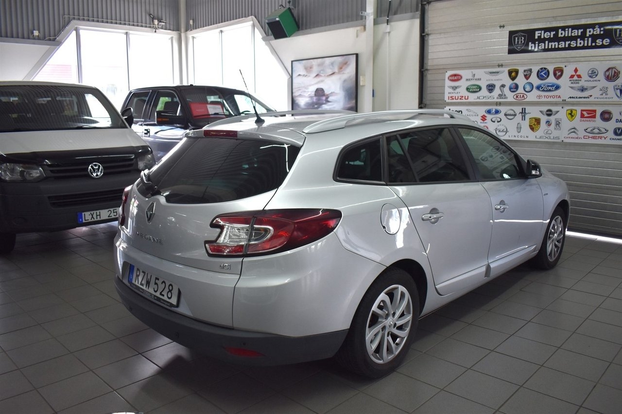 Renault Megane 2015, photo 2/10