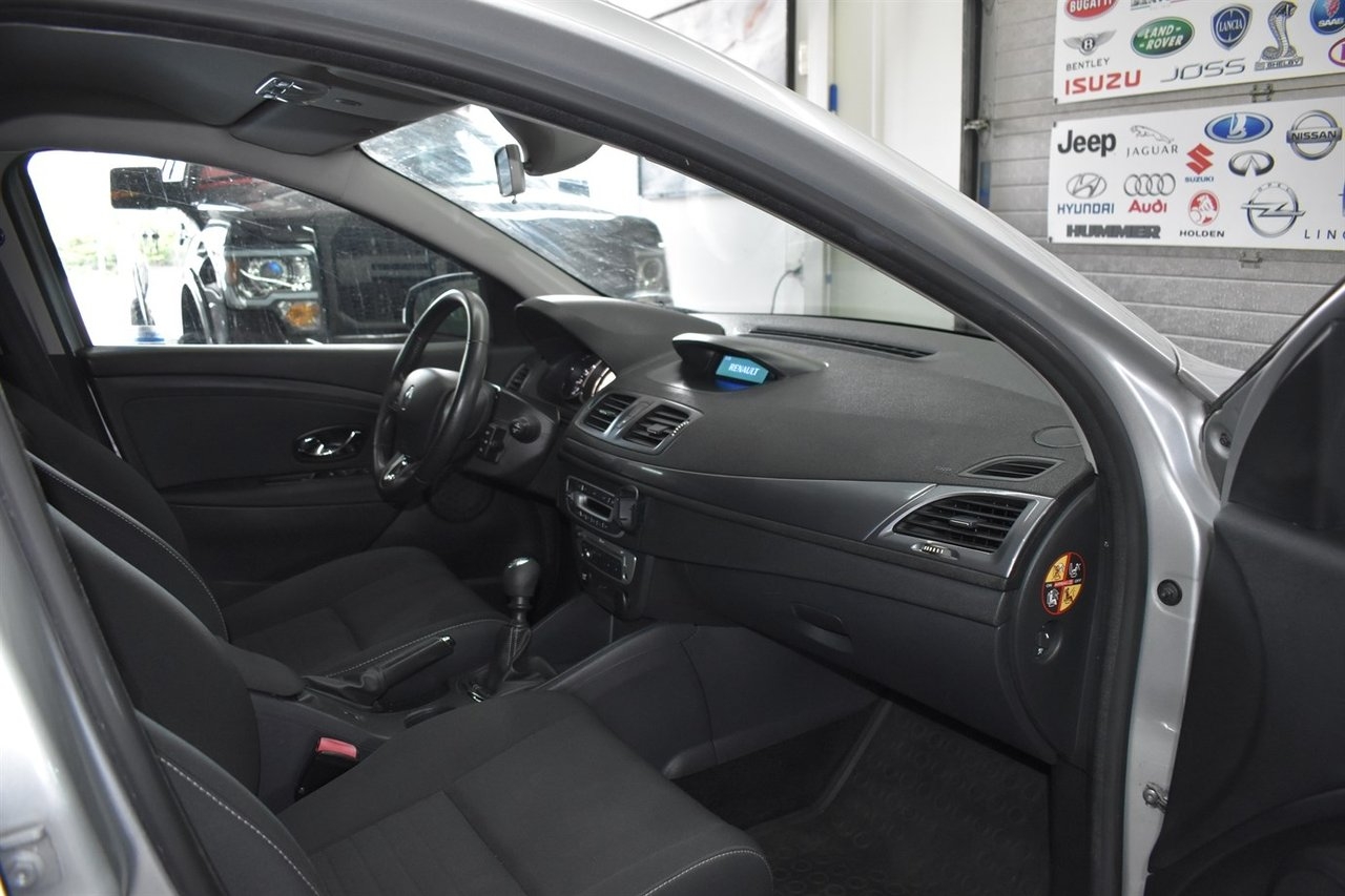 Renault Megane 2015, photo 5/10