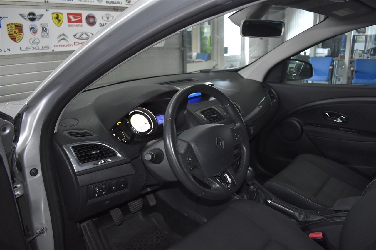 Renault Megane 2015, photo 4/10