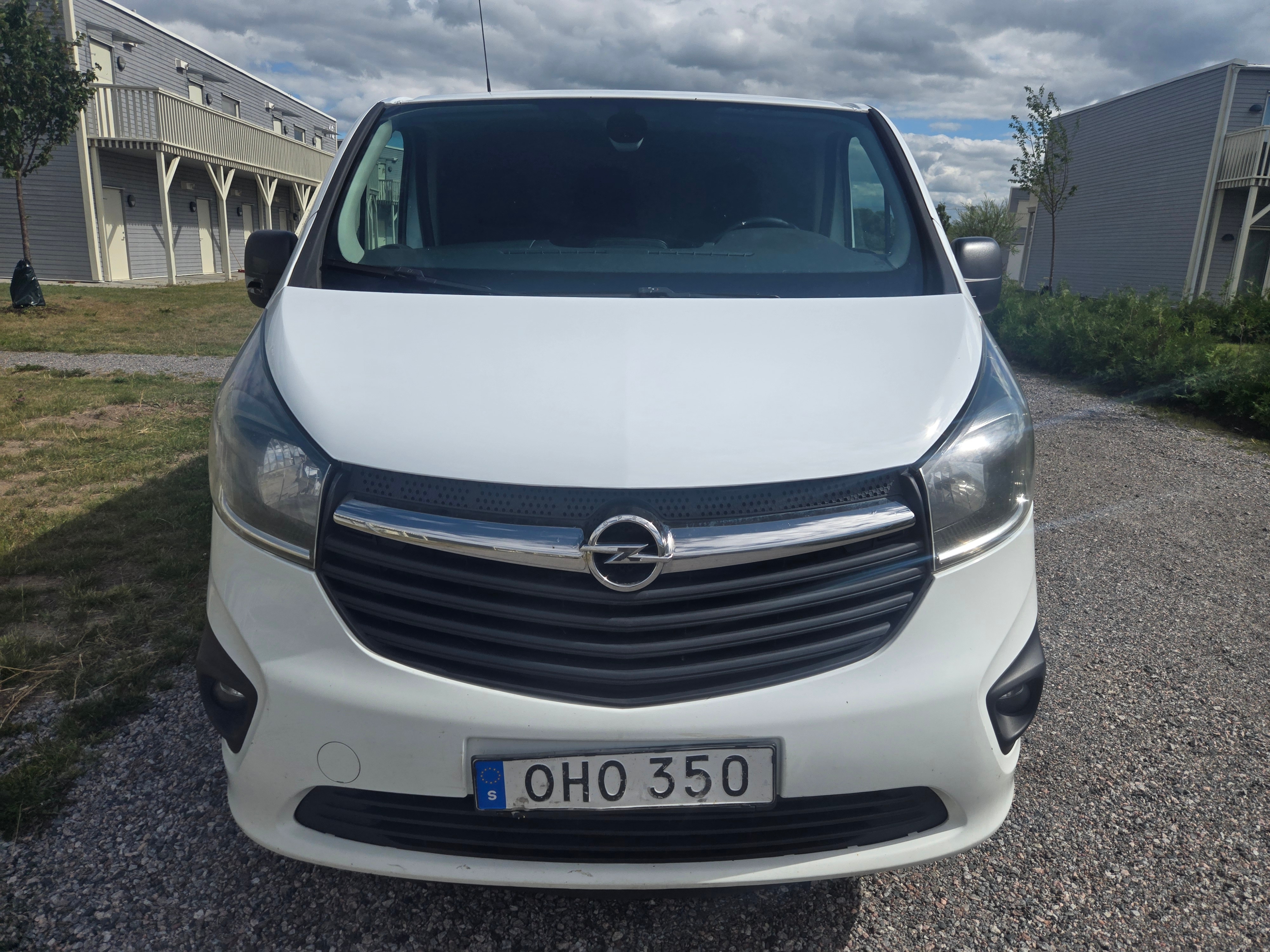 Opel Vivaro 2017, bild 2/15