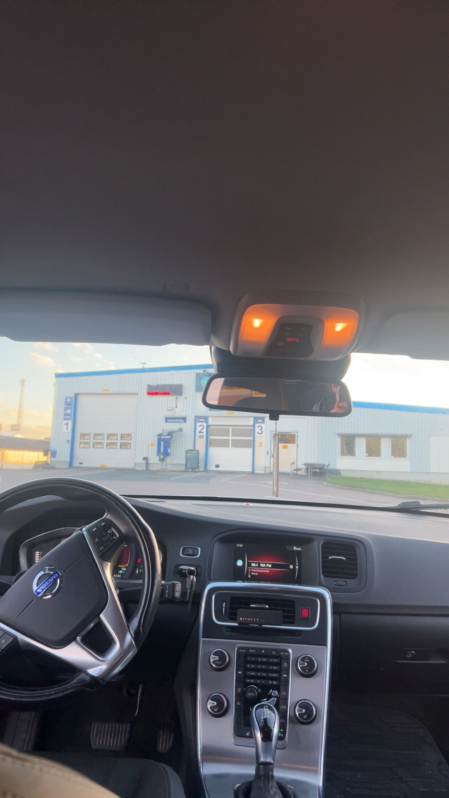 Volvo V60 D4 Geartronic 2014, kuva 6/9