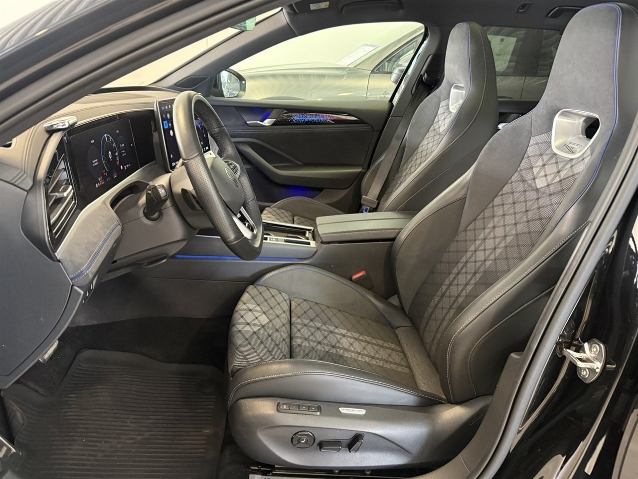 Volkswagen Passat 2026, bild 6/10