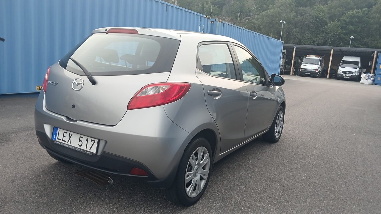Mazda 2 5-dörrar 1.3 MZR Euro 5 2010, bild 4/10