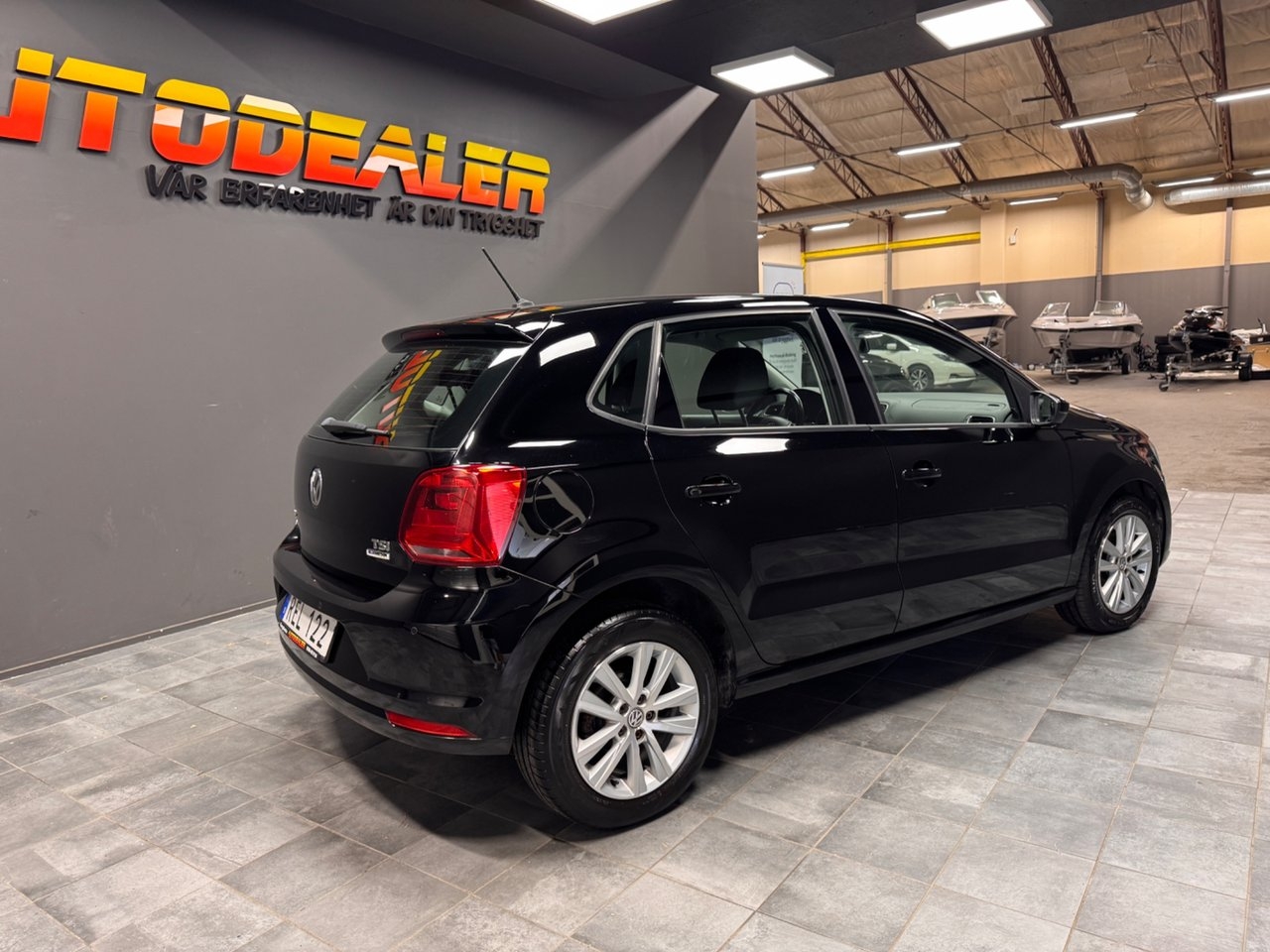 Volkswagen Polo 2017, bild 2/10