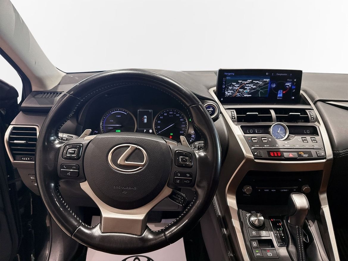 Lexus NX 300h Executive /Vhjul 2019, kuva 3/10