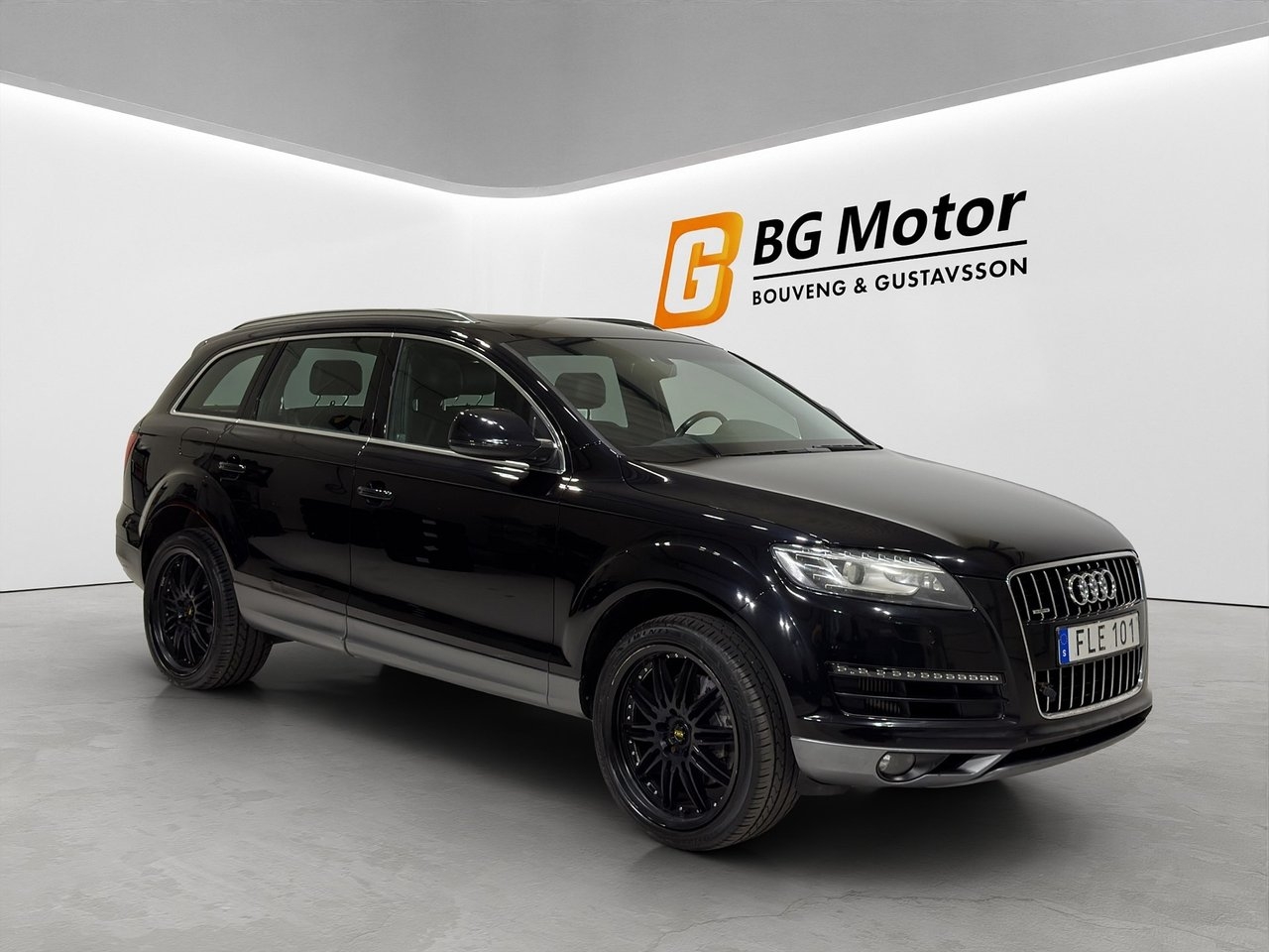 Audi Q7 3.0 TDI V6 239HK Q 7-sits 2011, bild 2/24