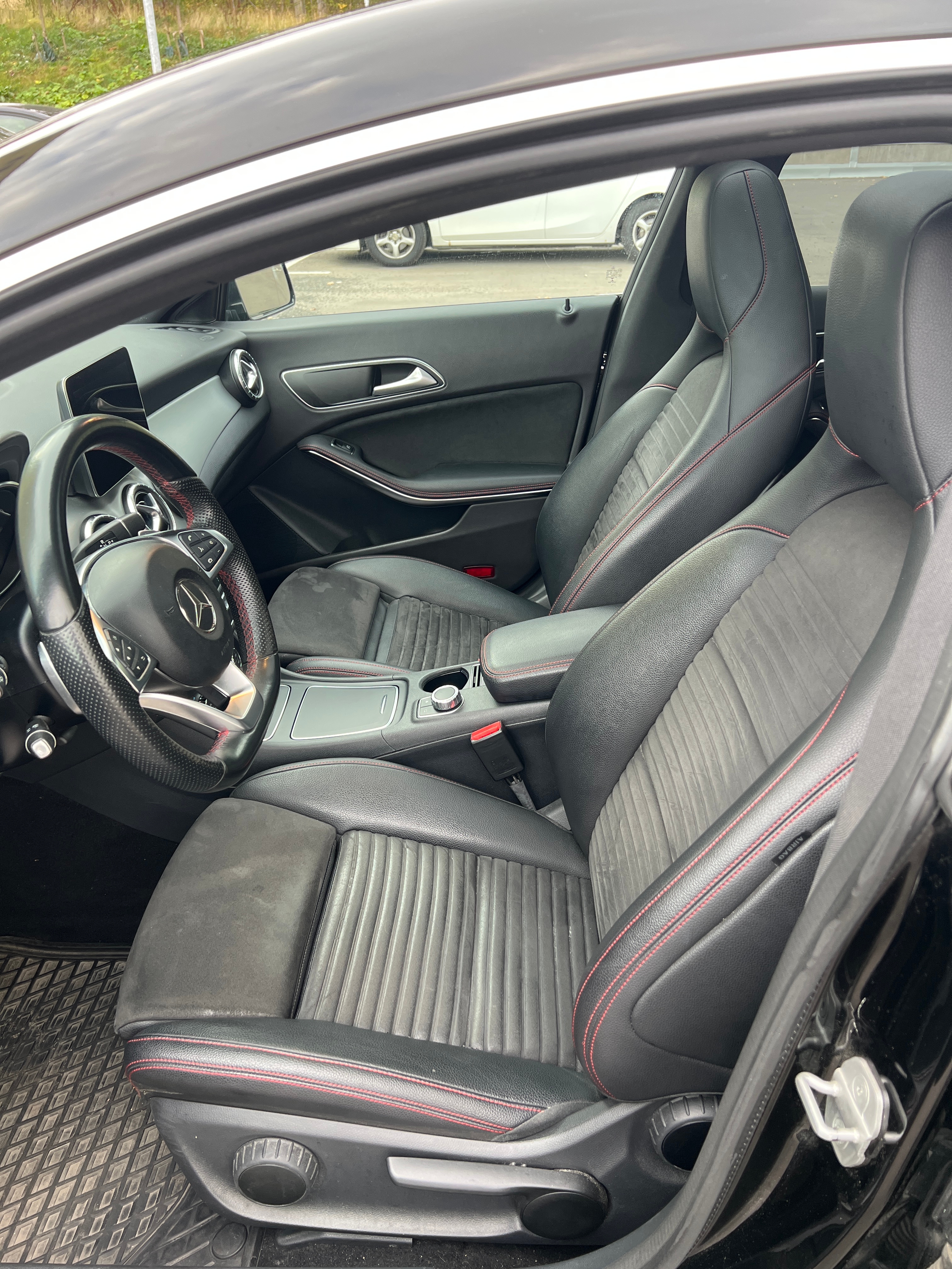 Mercedes-Benz CLA 2018, bild 7/10