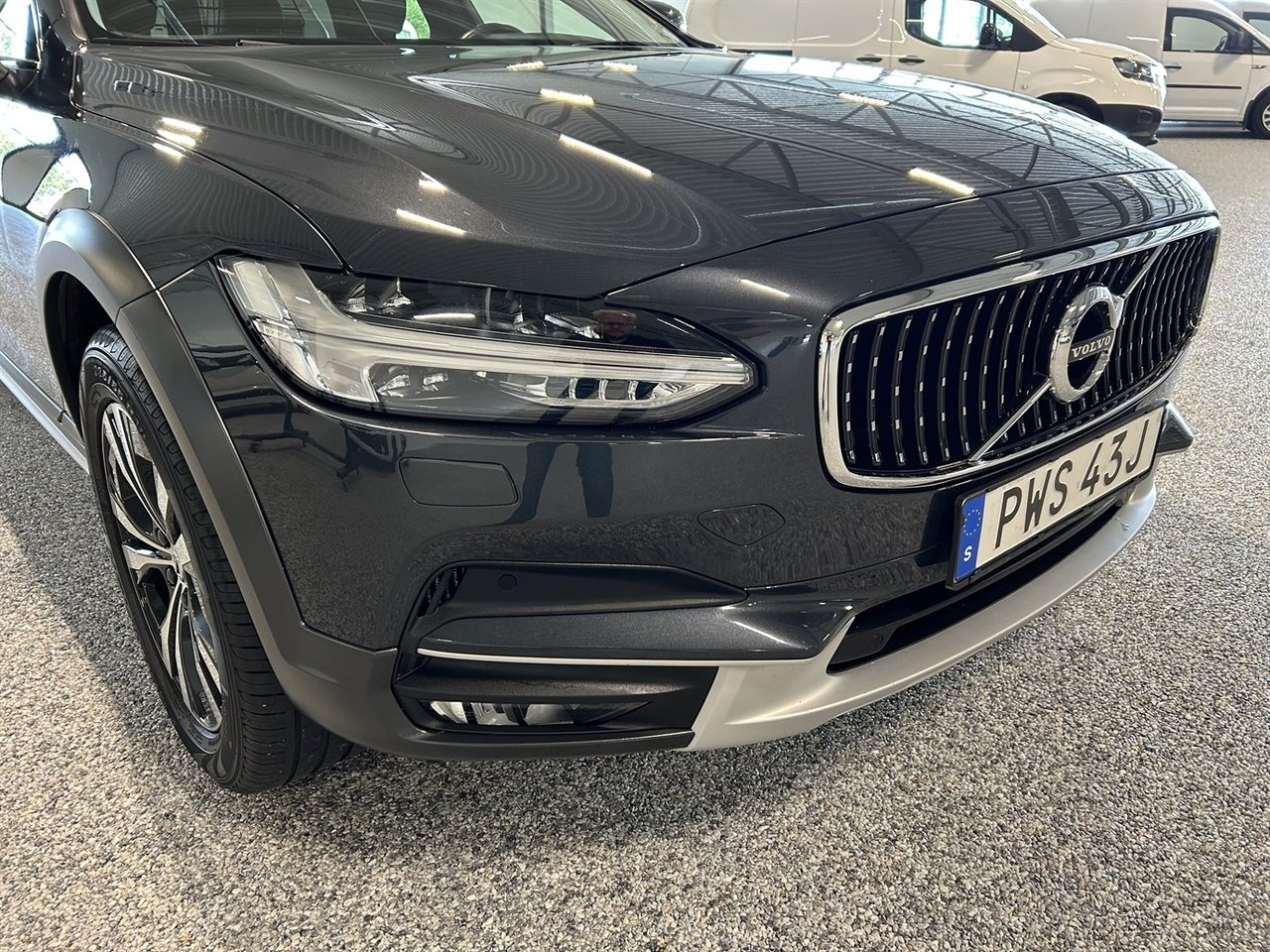 Volvo V90 Cross Country 2020, bild 6/25