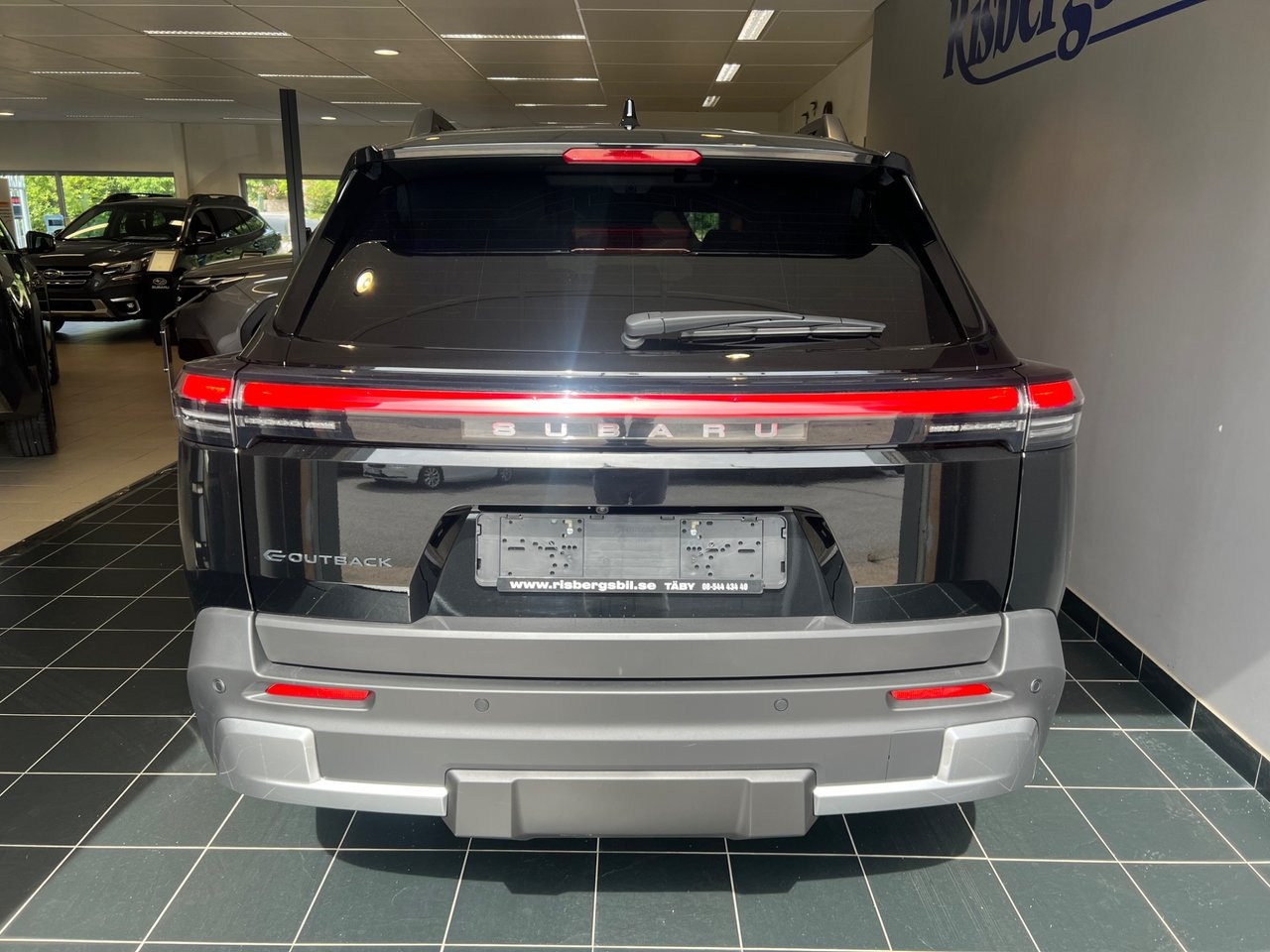 Subaru E-Outback 74.7 kWh AWD Business 2026, photo 5/10