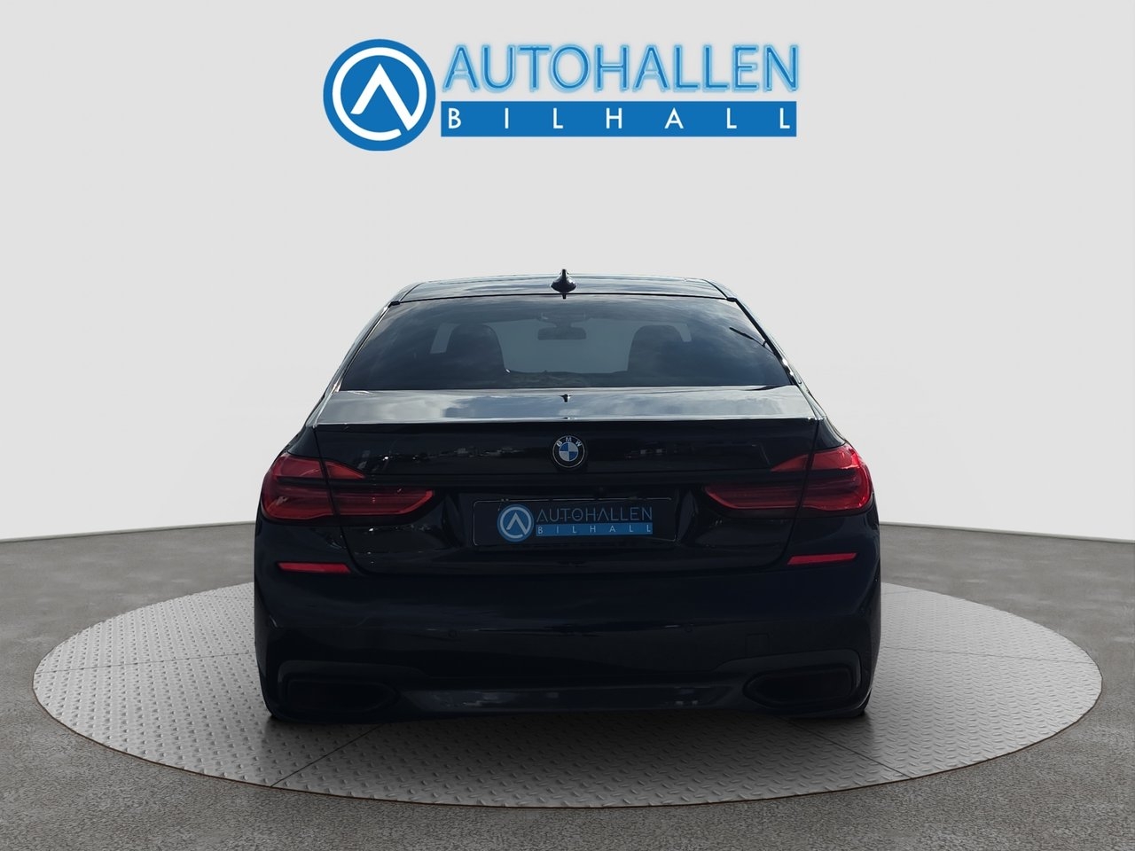 BMW 730 2017, photo 4/10