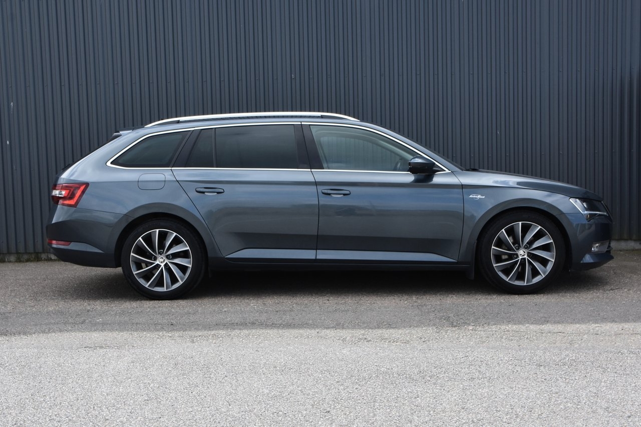 Skoda Superb 2019, bild 3/10