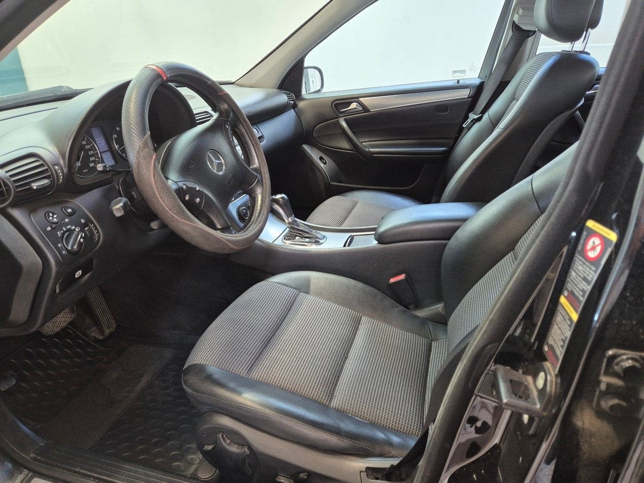 Mercedes-Benz C 2007, bild 6/10