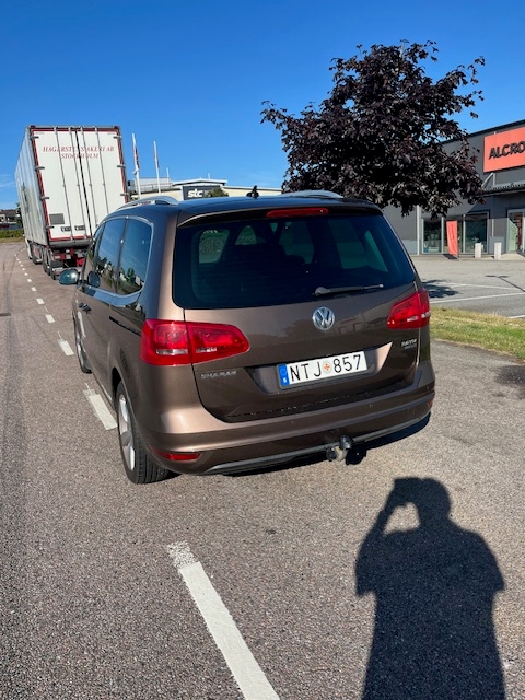 Volkswagen Sharan 2011, kuva 2/3
