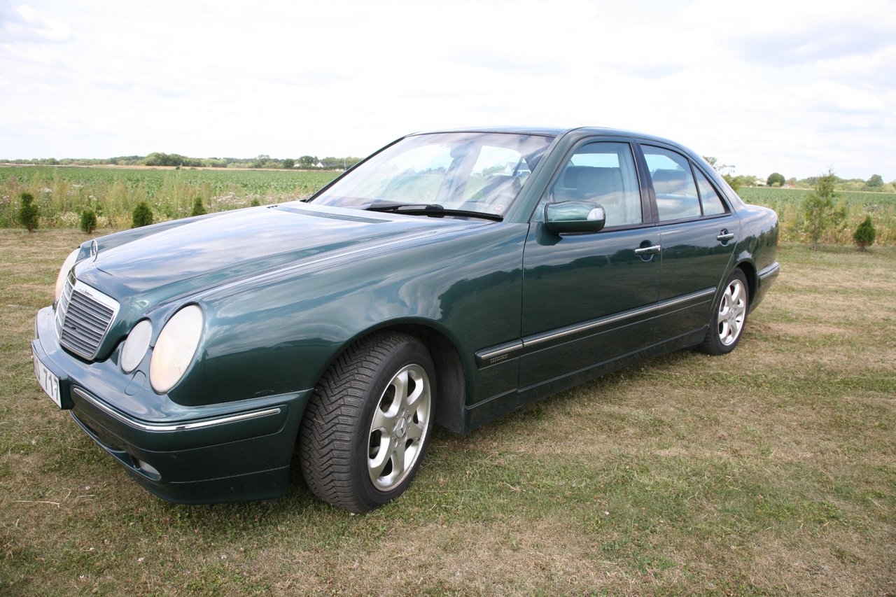 Mercedes-Benz E