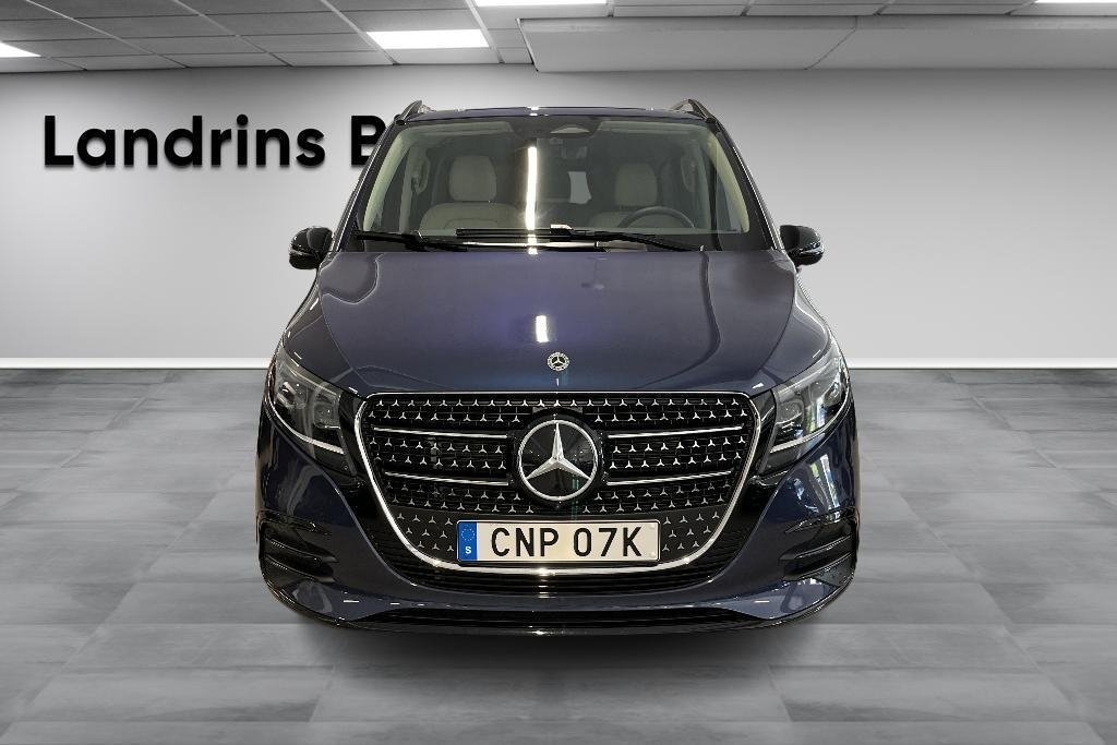 Mercedes-Benz V 2026, bild 2/14