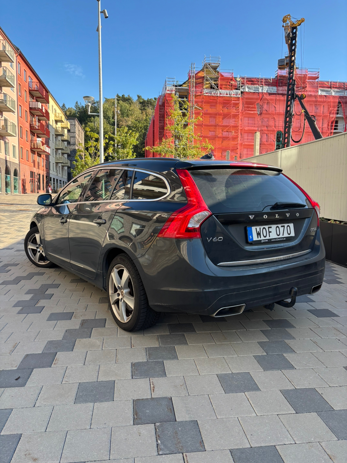 Volvo V60 D5 Twin Engine AWD Geartronic 2018, bild 3/4