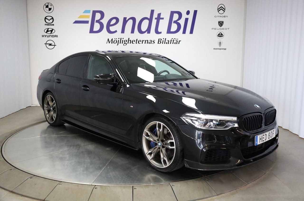 BMW M550i