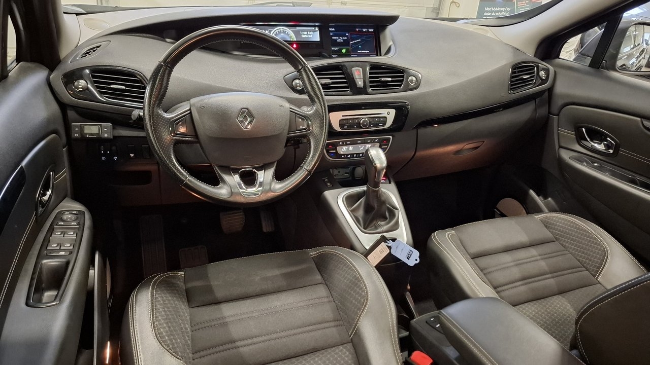 Renault Grand Scenic III 1.5 dCi DCT 2015, bild 2/23