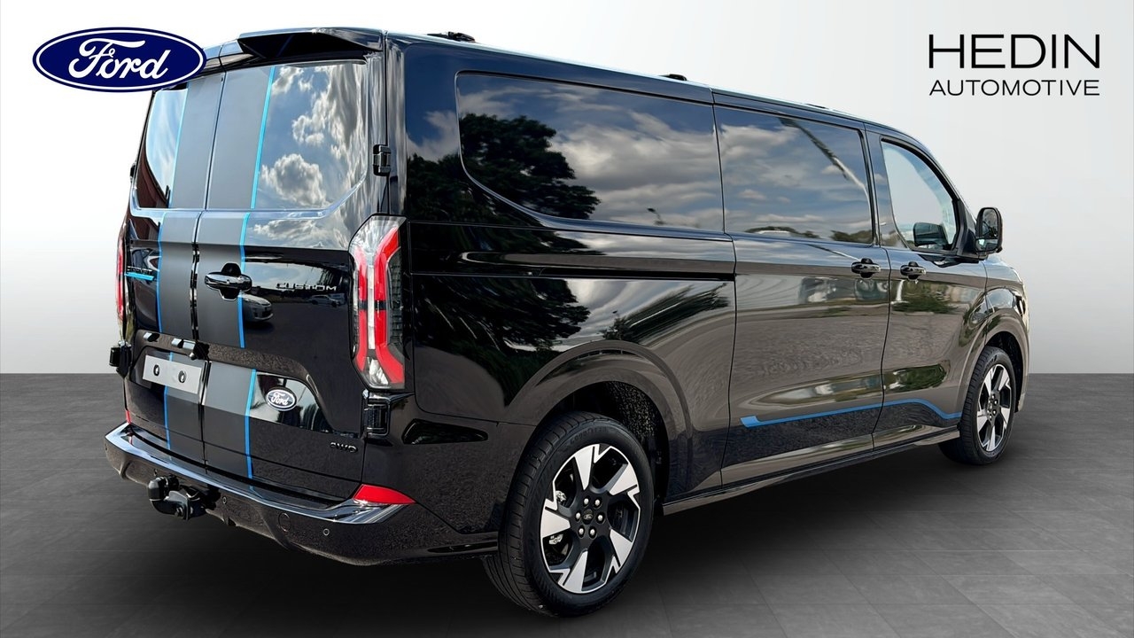 Ford E-Custom 2026, bild 2/12