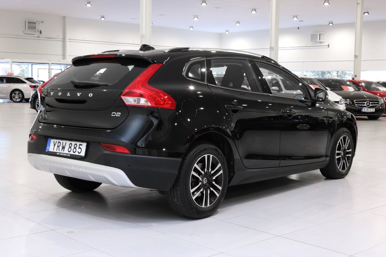 Volvo V40 Cross Country 2018, photo 3/23