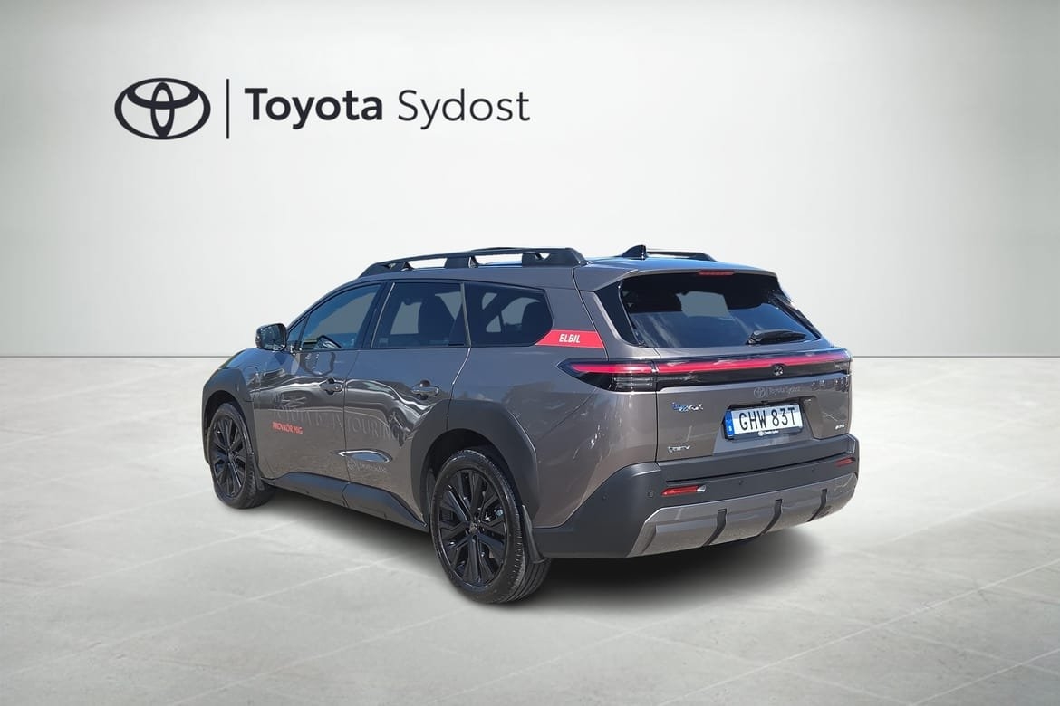 Toyota bZ4X Touring 2026, bild 4/10