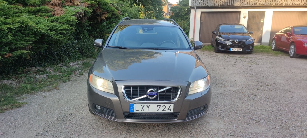 Volvo V70 D3 Momentum 2012, bild 3/10