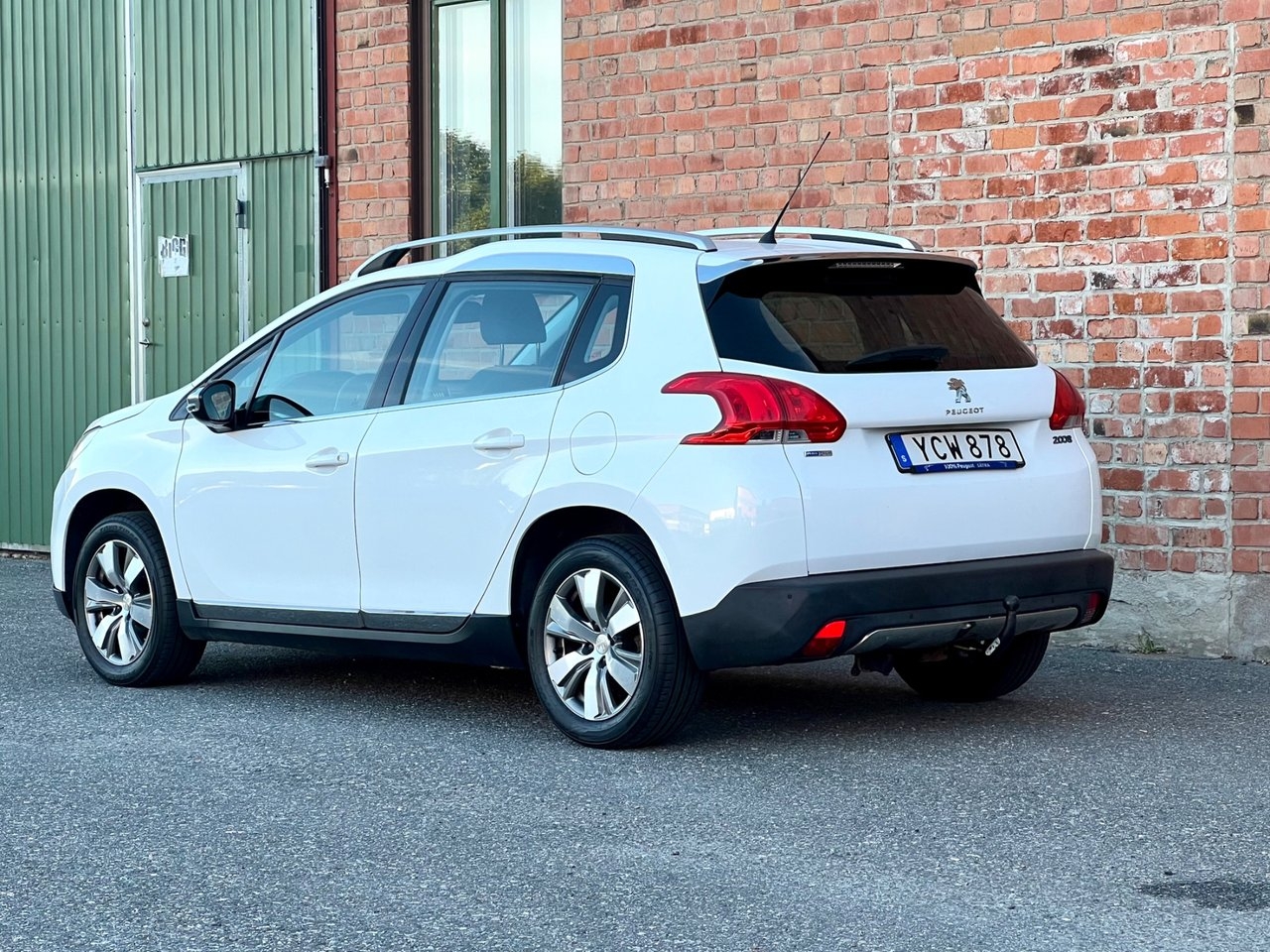 Peugeot 2008 1.2 VTi EGS Euro 6 2016, bild 5/10