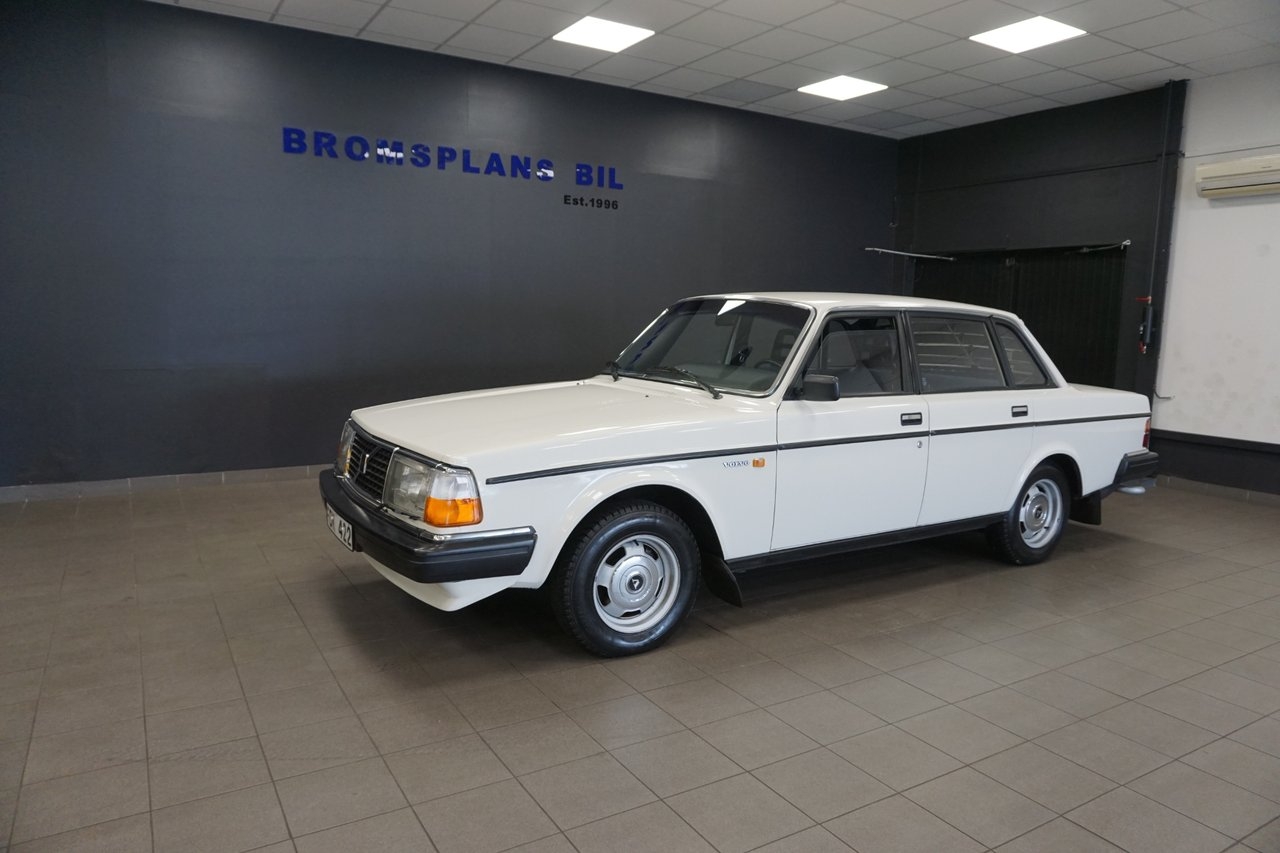 Volvo 244 240 4-door 2.1 DL 1984, bild 2/10