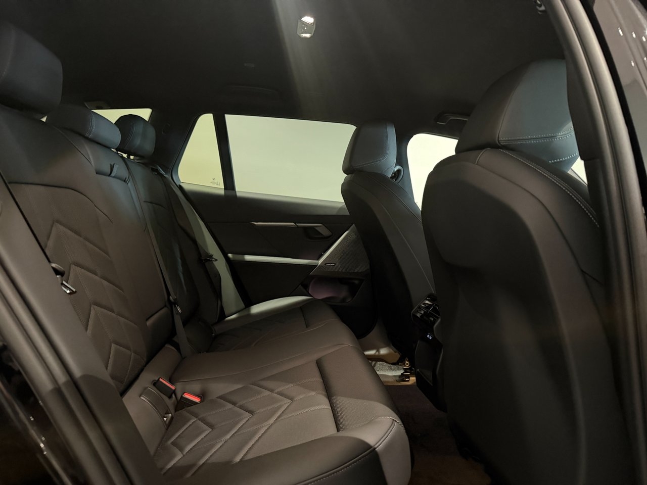 BMW i5 2026, kuva 7/10