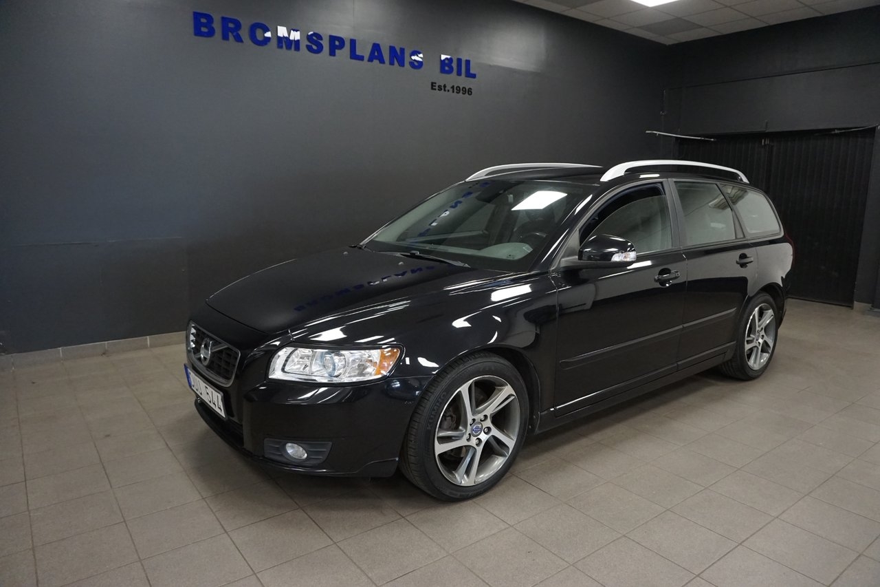 Volvo V50 D2 Momentum Euro 5 2012, photo 2/10