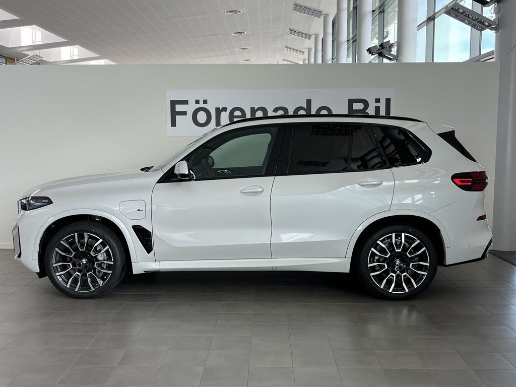 BMW X5 xDrive50e 2026, bild 3/17