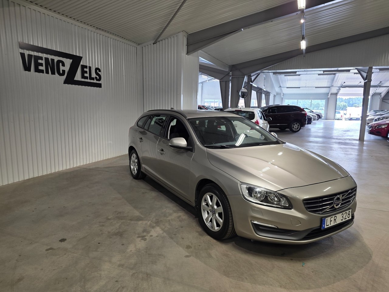 Volvo V60 2014, bild 2/10