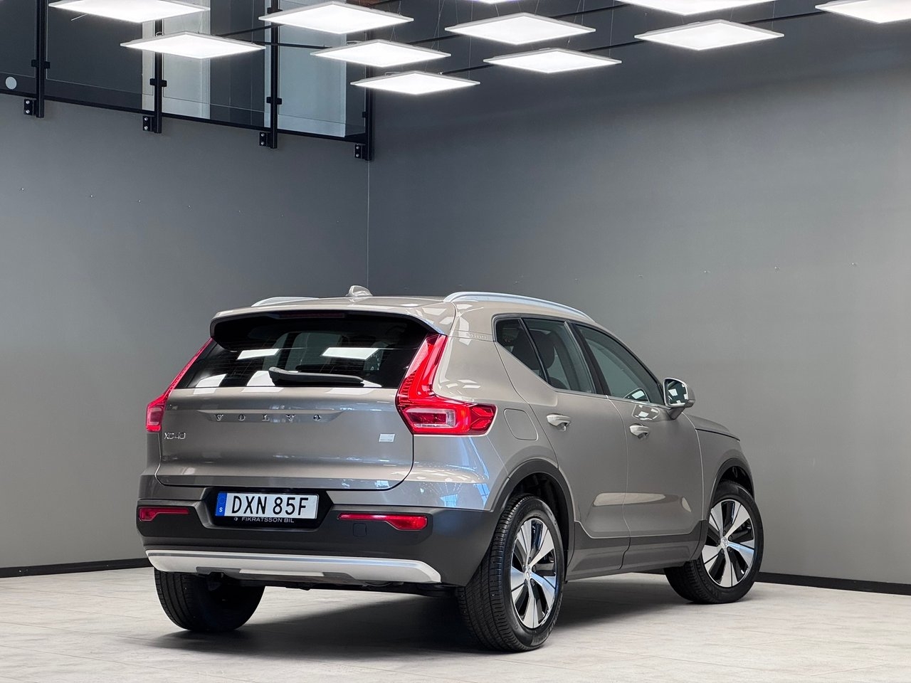 Volvo XC40 2021, photo 2/20