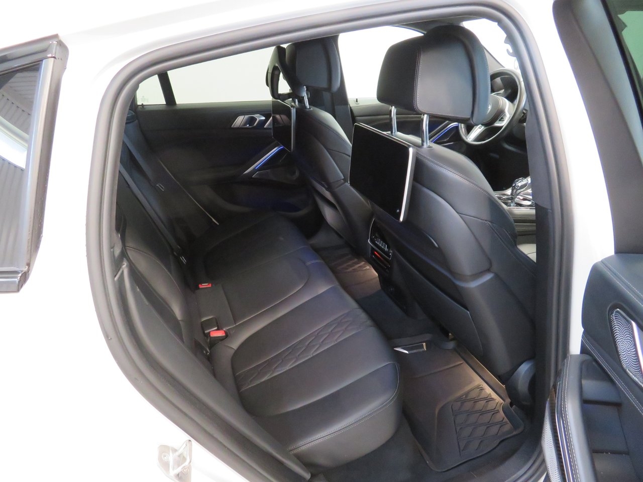 BMW X6 2020, photo 4/10