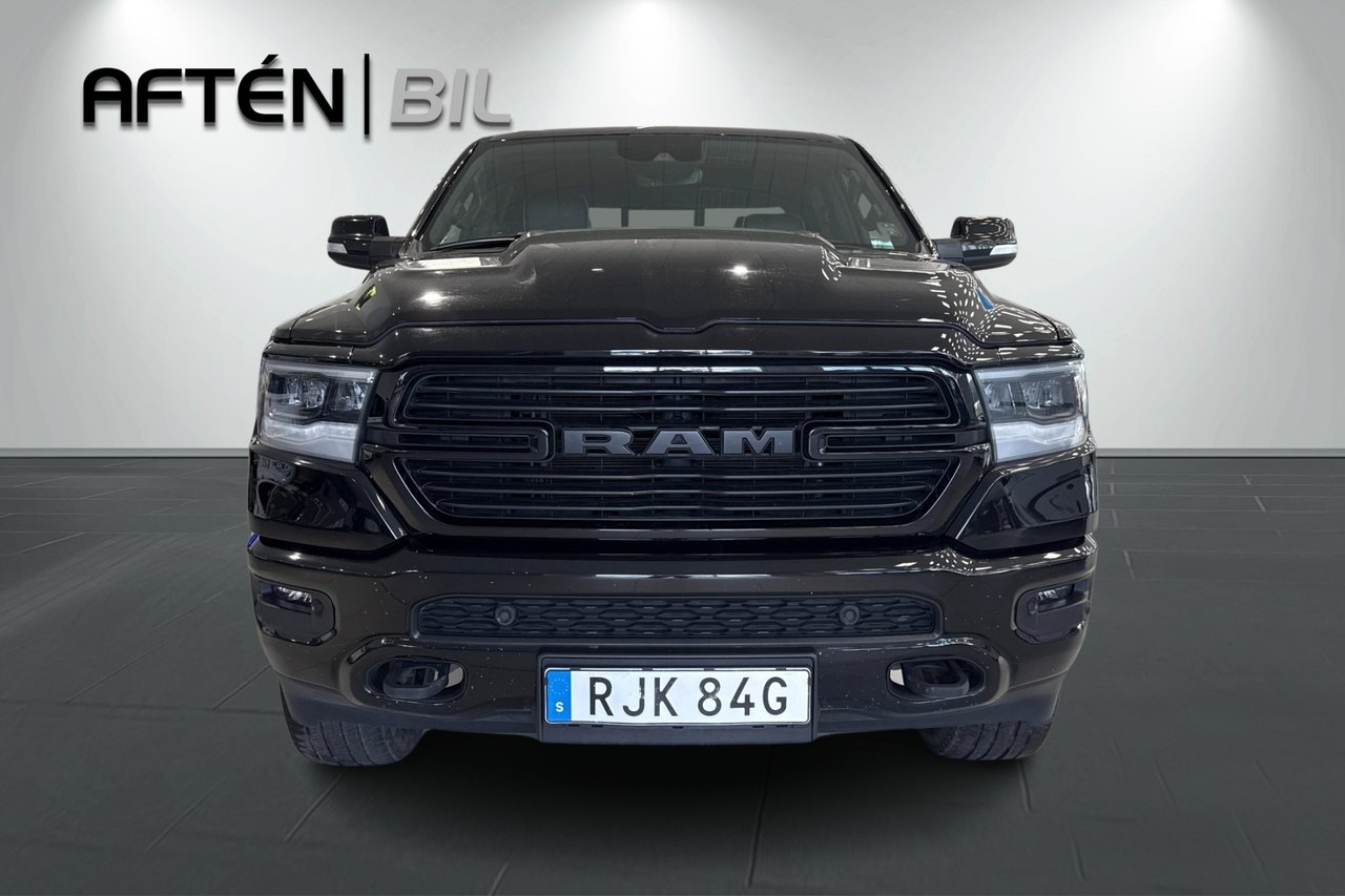 RAM 1500 Laramie 5.7 V8 HEMI 2022, bild 3/10