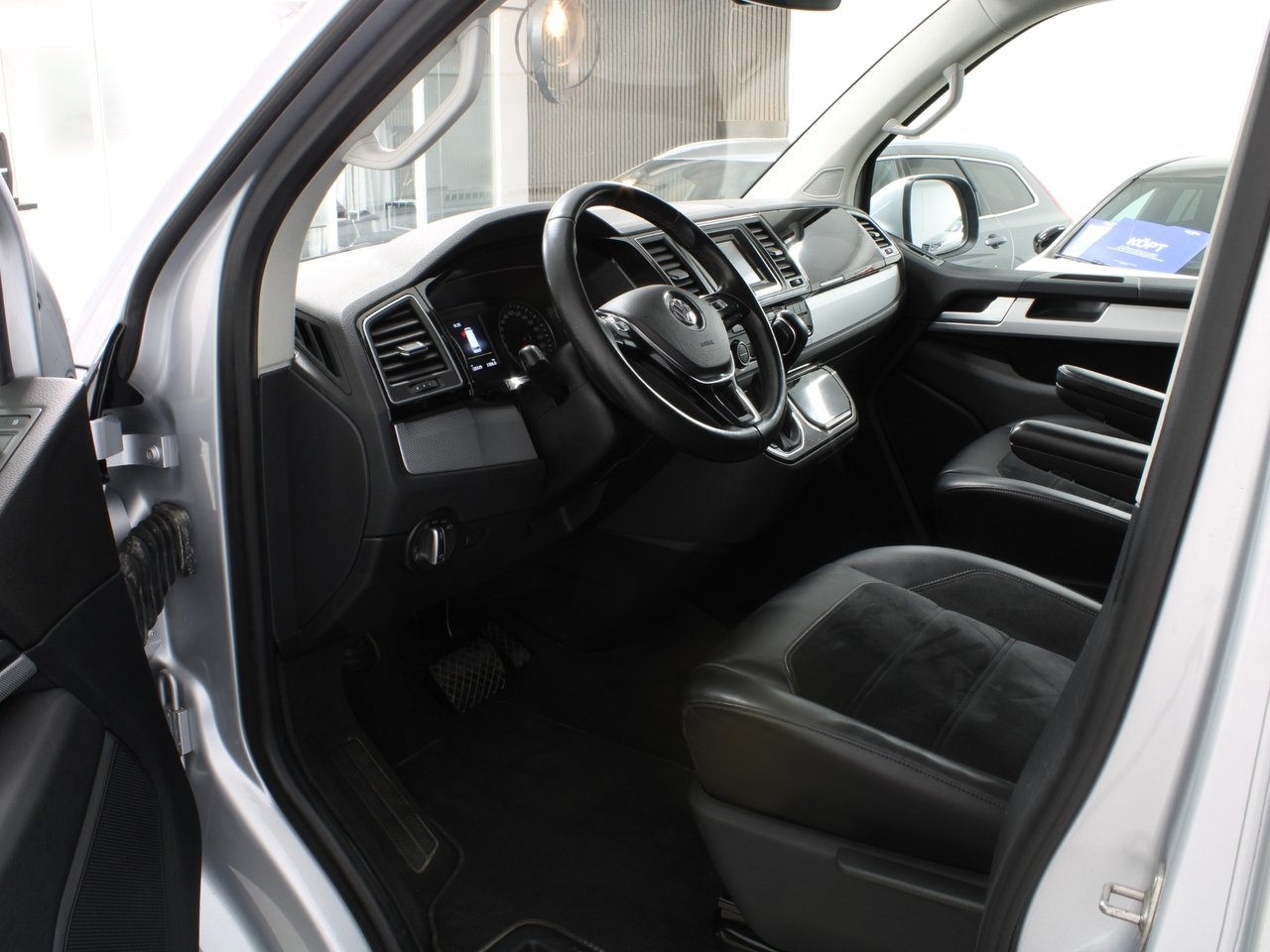 Volkswagen Multivan 2019, bild 5/10