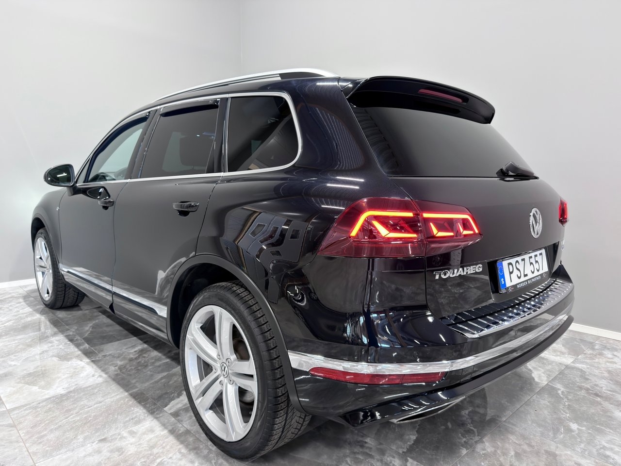 Volkswagen Touareg 2015, photo 6/10
