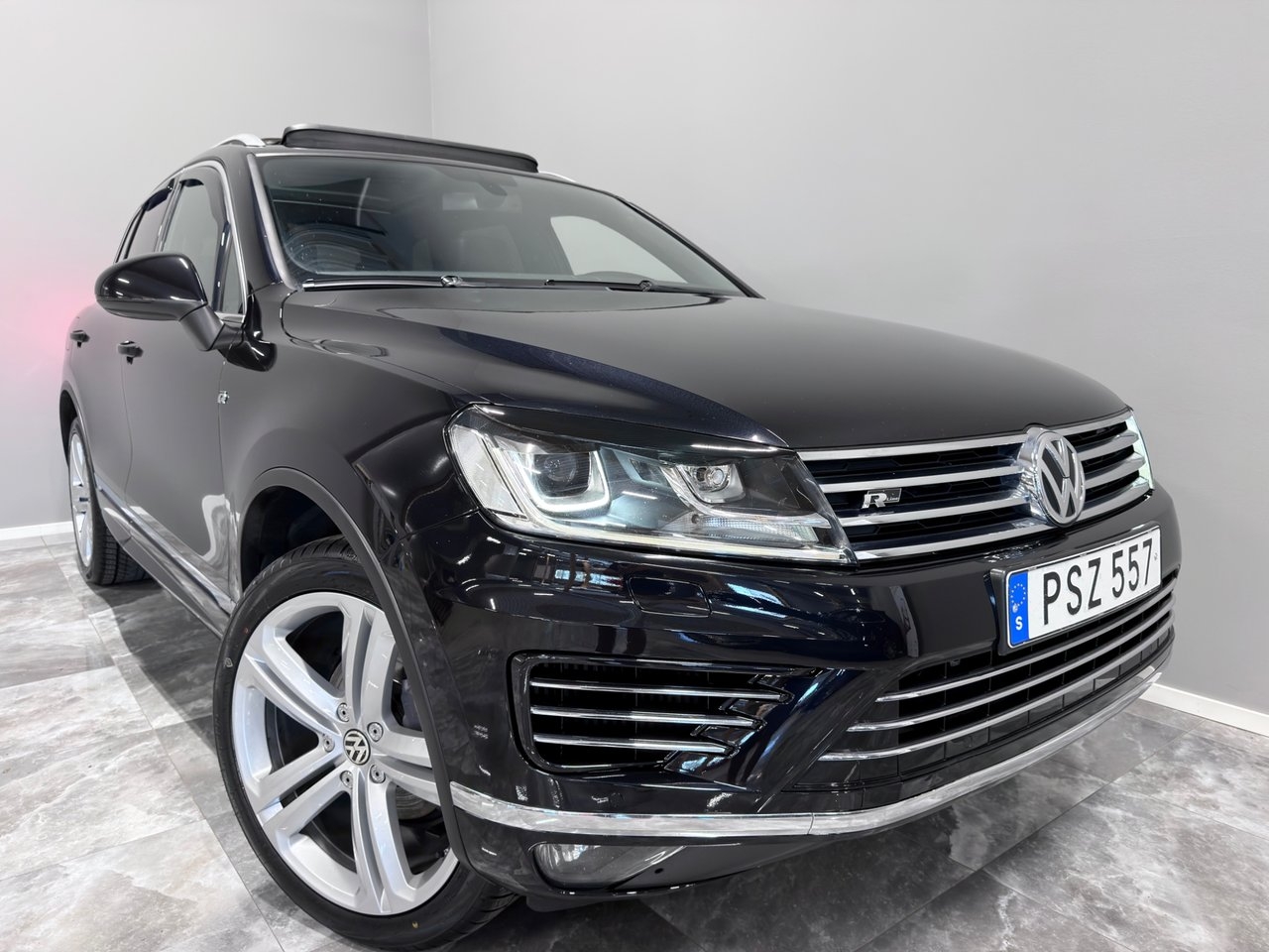 Volkswagen Touareg 2015, photo 2/10