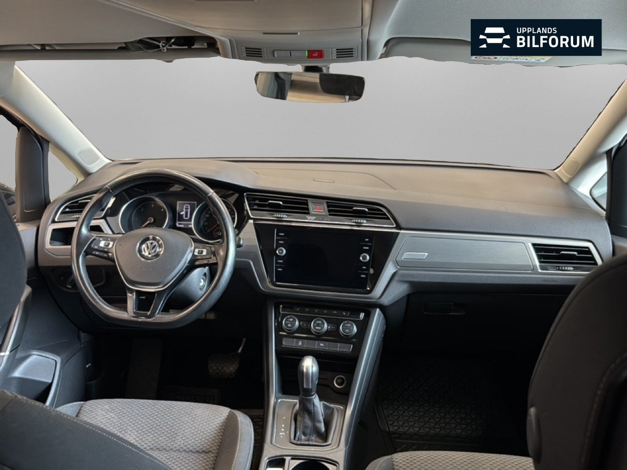 Volkswagen Touran 2020, bild 7/17