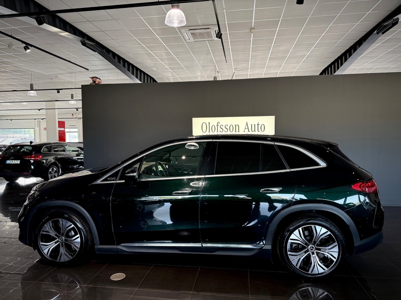 Mercedes-Benz EQE SUV 2023, bild 2/10
