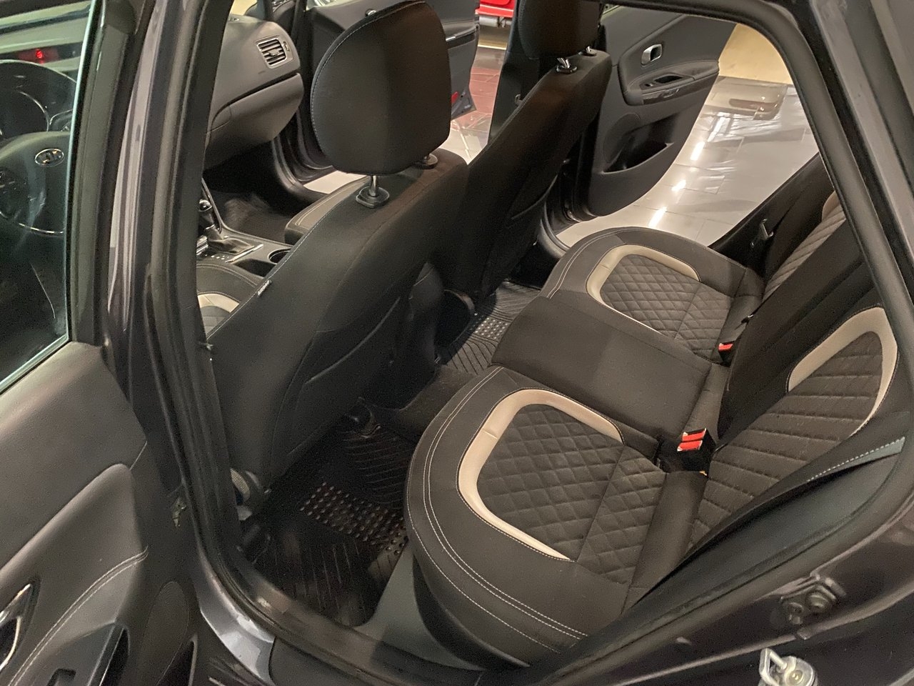 Kia Ceed 2018, bild 6/10