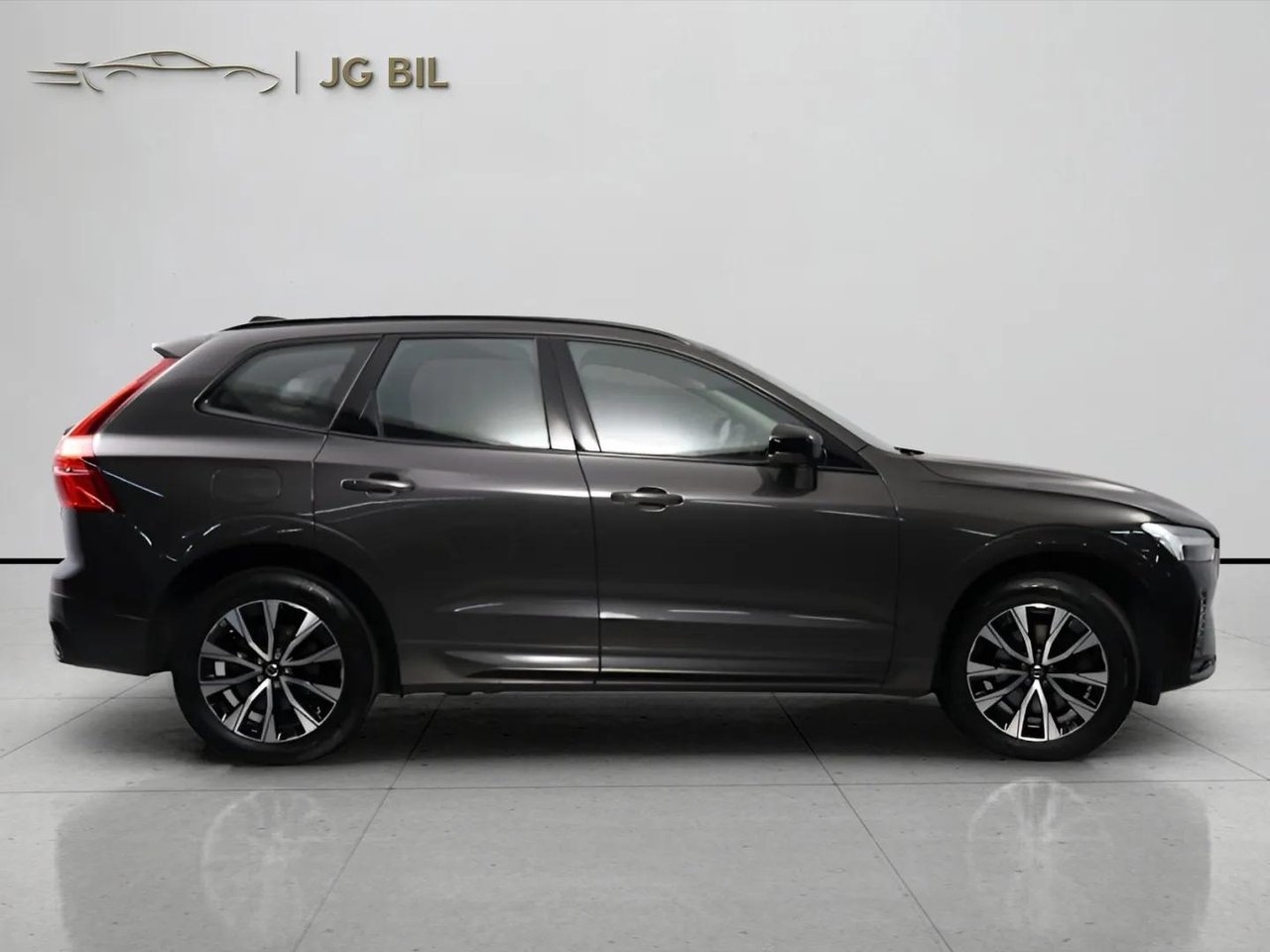 Volvo XC60 2023, photo 6/22