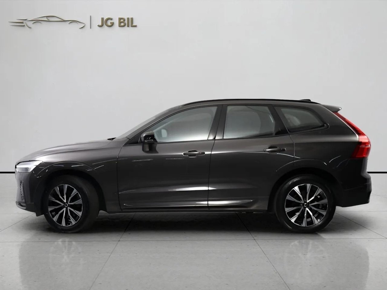 Volvo XC60 2023, photo 3/22