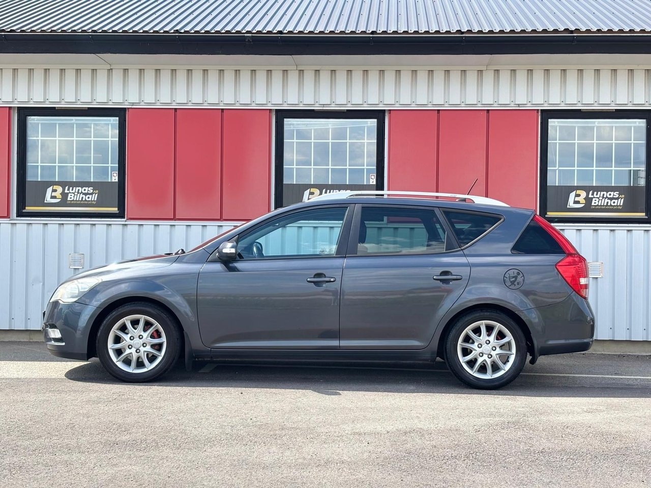 Kia Ceed 2010, bild 3/16