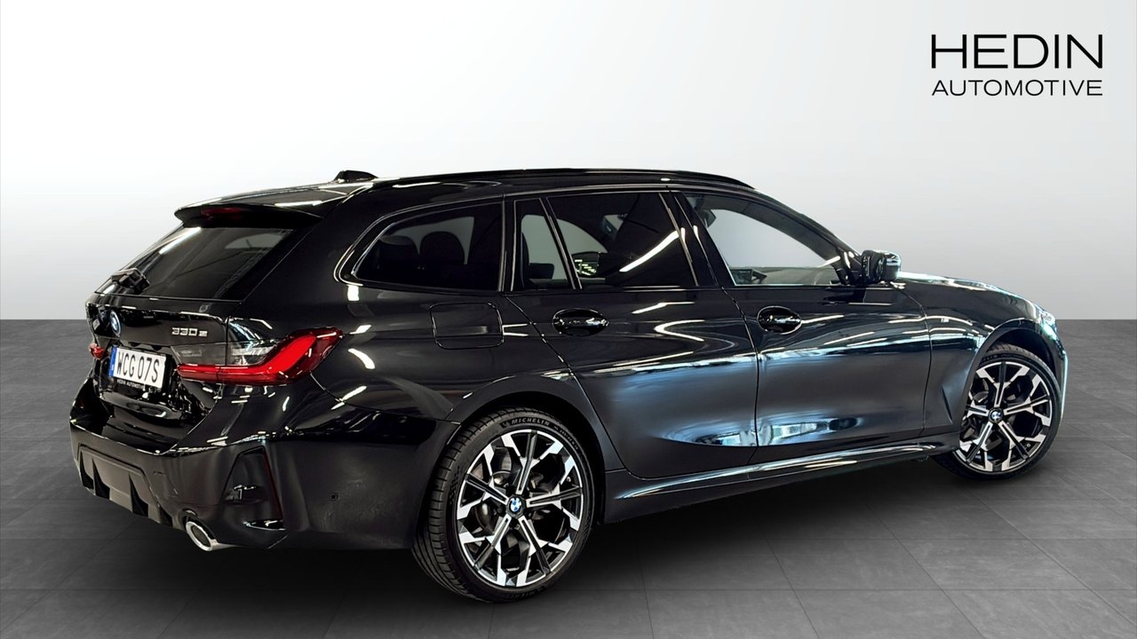 BMW 330 2026, kuva 2/9