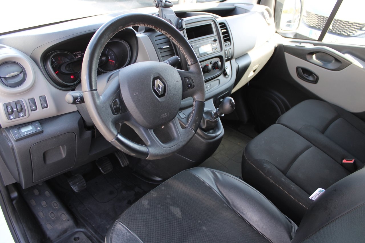 Renault Trafic Skåpbil 2.7t 1.6 dCi Moms 2020, bild 5/11