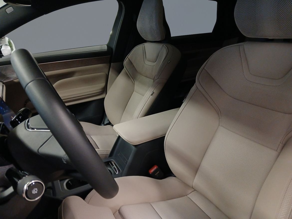 Volvo ES90 2026, photo 7/18